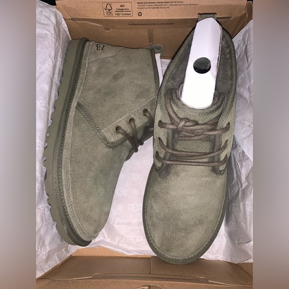UGG NEUMEL SHOES - Picture 1 of 5